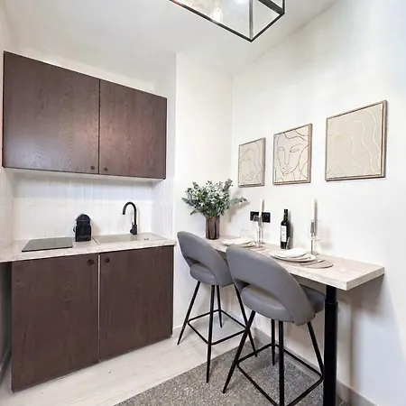 Apartman Montparnasse Deluxe For 3 *