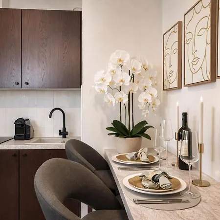 Apartmán Montparnasse Deluxe For 3 *