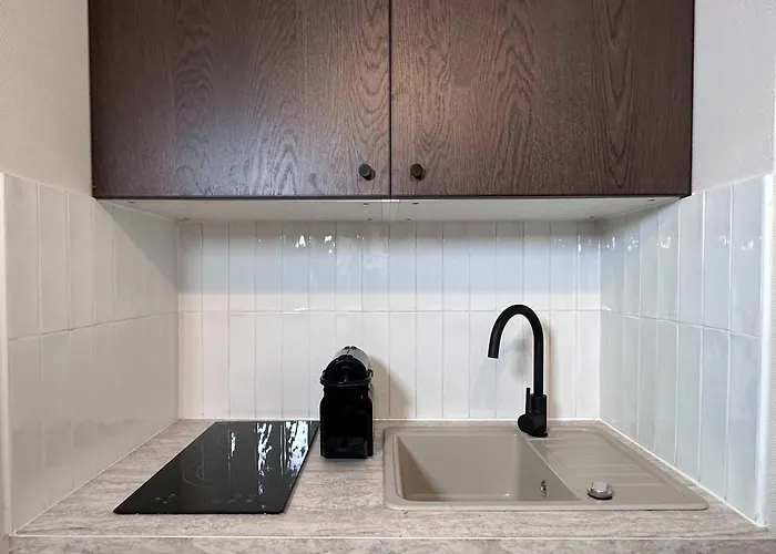 Апартаменты Montparnasse Deluxe For 3 Париж