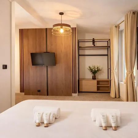 Montparnasse Deluxe For 3 París