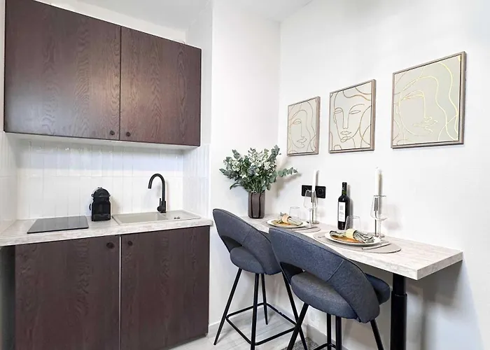 Montparnasse Deluxe For 3 *